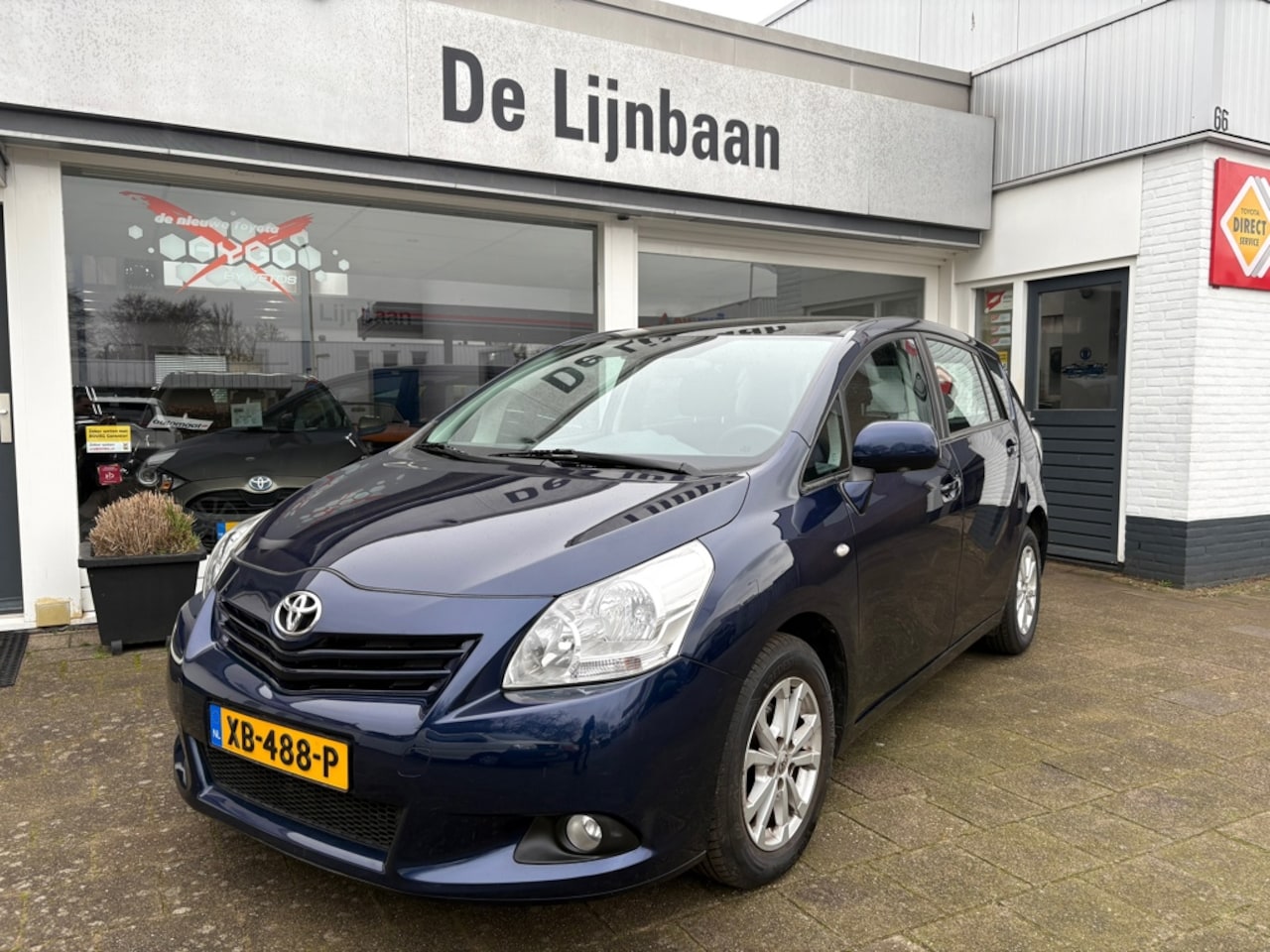 Toyota Verso - 1.8 VVT-i Business 1.8 VVT-i Business - AutoWereld.nl