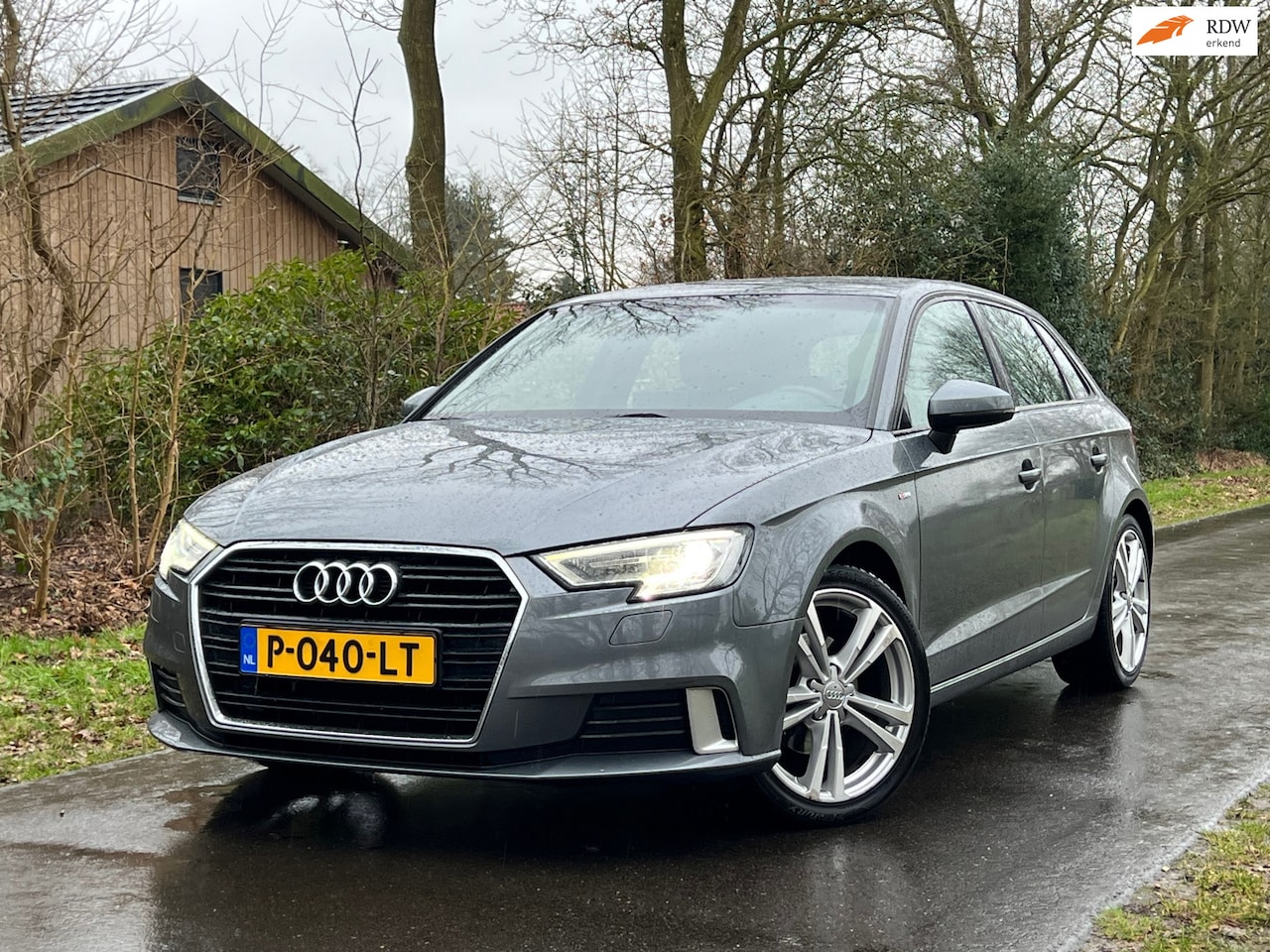 Audi A3 Sportback - 1.6 TDI Sport S Line Edition | Automaat + Cruise + Clima + Navi Nu € 11.975,-!!! - AutoWereld.nl