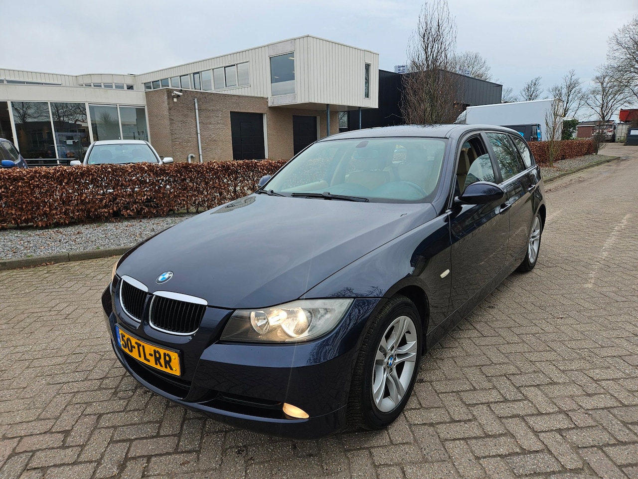 BMW 3-serie Touring - 320i Business Line Nieuwe apk 2027 - AutoWereld.nl