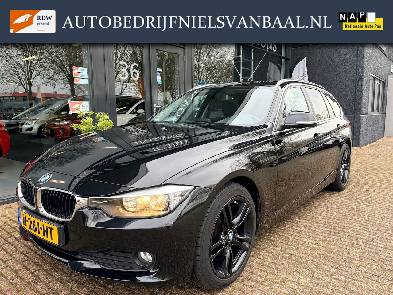 BMW 3-serie Touring - 316i Executive Navi/Pano/Clima/PDC/Cruise - AutoWereld.nl