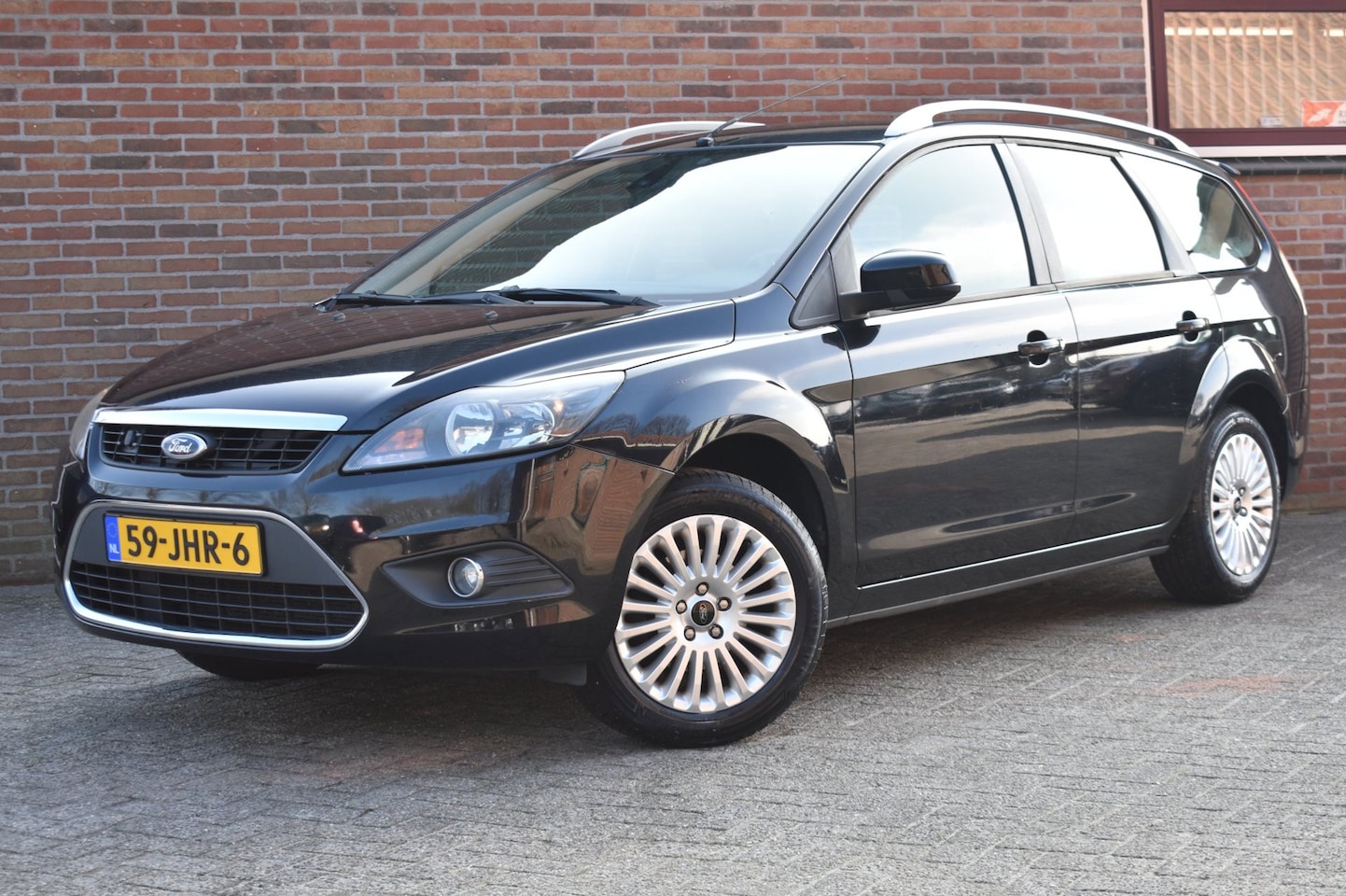 Ford Focus Wagon - 2.0 Titanium '09 Navi Clima Cruise Inruil mogelijk - AutoWereld.nl