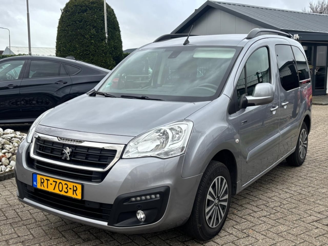 Peugeot Partner Tepee - Electric Allure 5-Persoons 2018 2X Schuifdeur - AutoWereld.nl