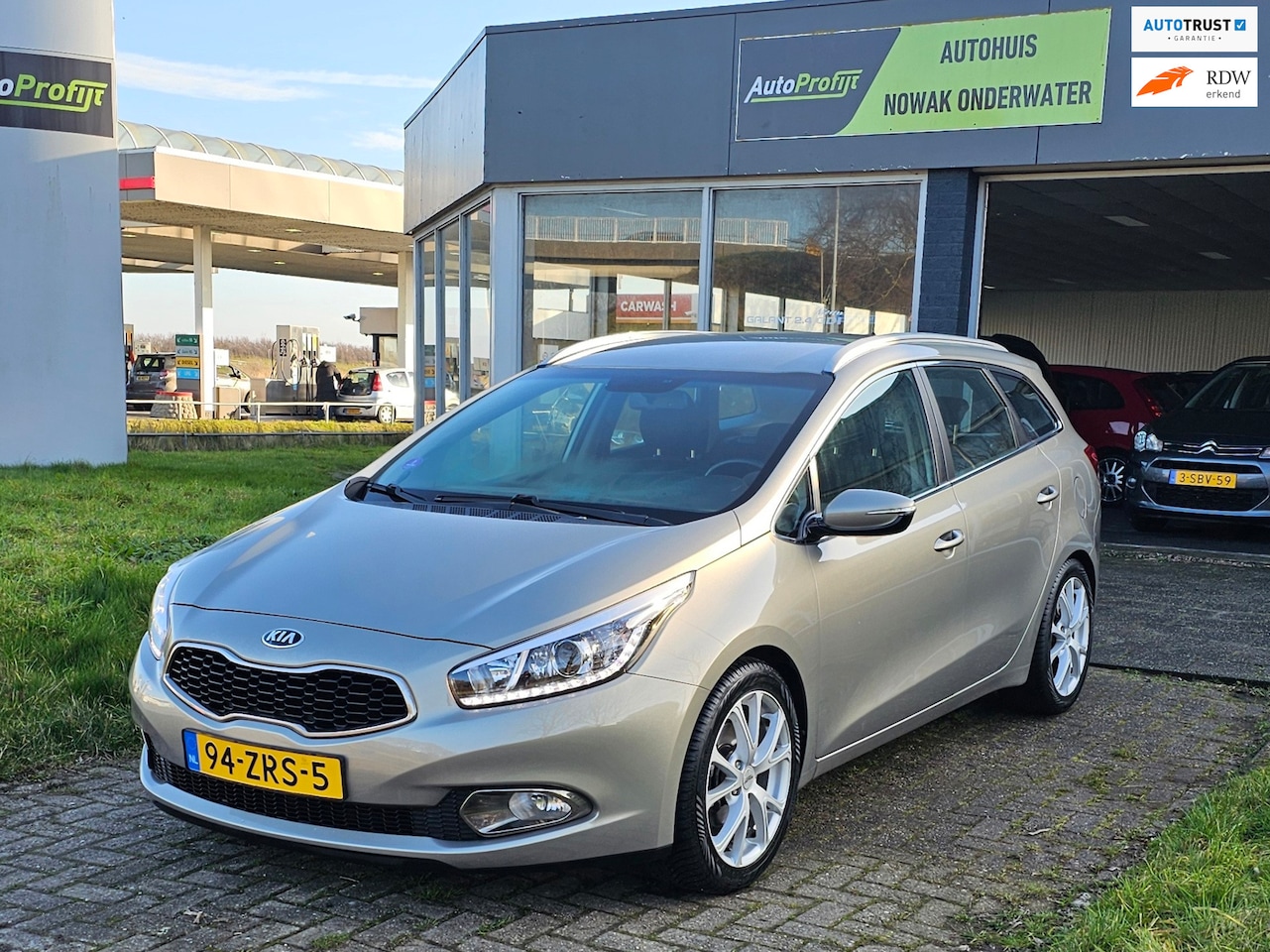 Kia Cee'd Sportswagon - 1.6 GDI Plus Pack 1.6 GDI Plus Pack - AutoWereld.nl