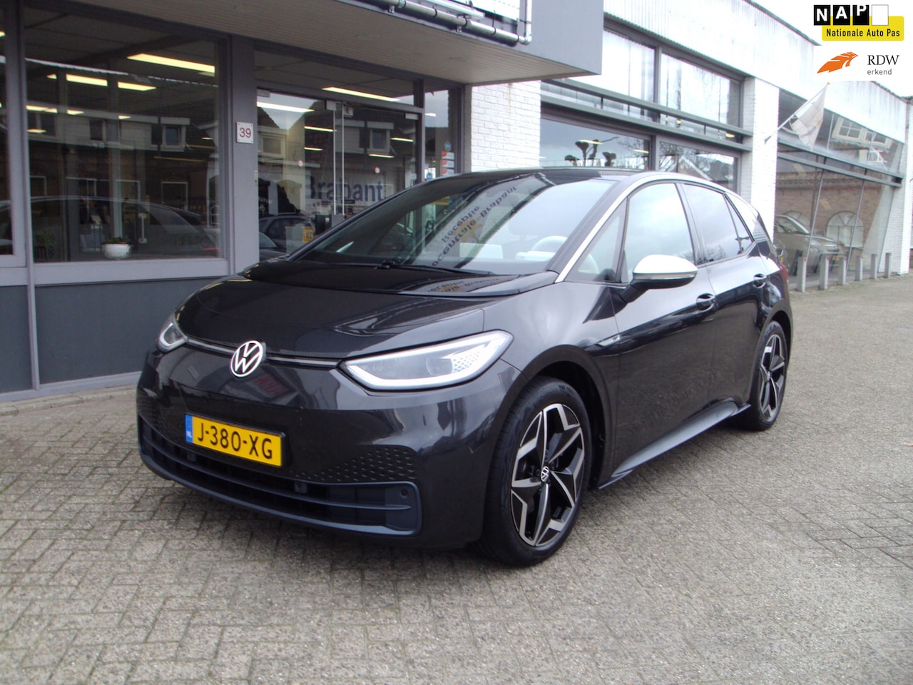 Volkswagen ID.3 - First Plus 58 kWh - AutoWereld.nl