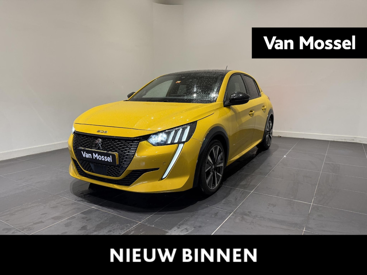 Peugeot 208 - 1.2 PureTech GT-Line | APPLE CARPLAY & ANDROID AUTO | PANO | KEYLESS | - AutoWereld.nl