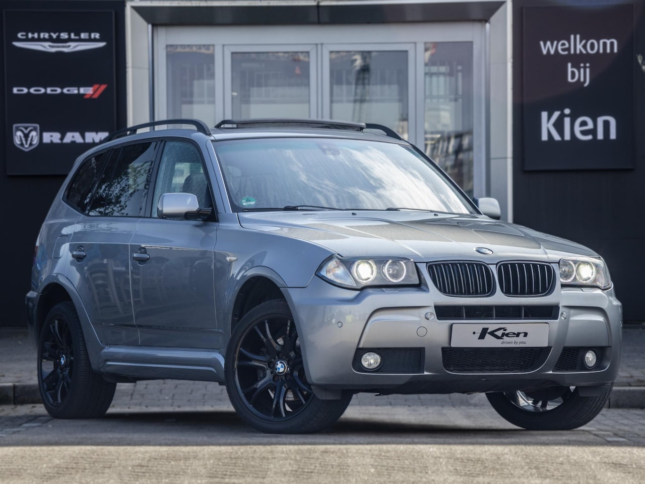 BMW X3 - 3.0si | Youngtimer | M-pakket | Pano dak | Leer | Volledig onderhouden | - AutoWereld.nl
