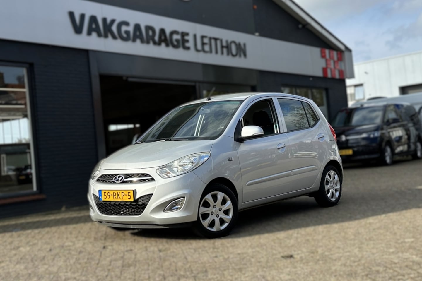 Hyundai i10 - 1.2 i-Motion Cool UNIEKE KILOMETERSTAND | ALS NIEUW! - AutoWereld.nl
