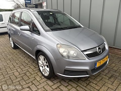 Opel Zafira - 1.8 Executive