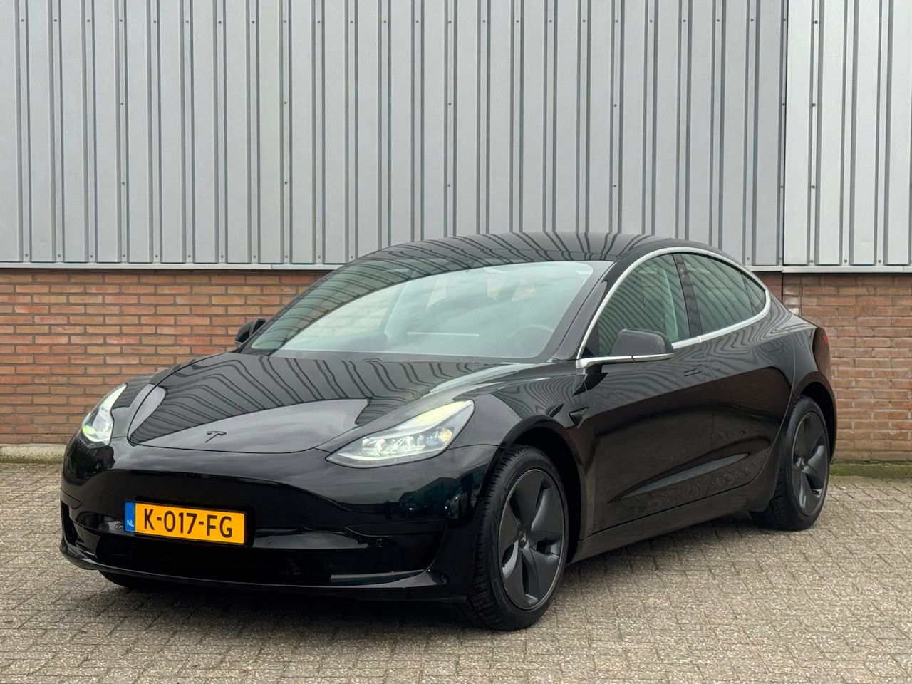 Tesla Model 3 - Standard RWD Plus LFP/ 89% SoH/ Trekhaak - AutoWereld.nl