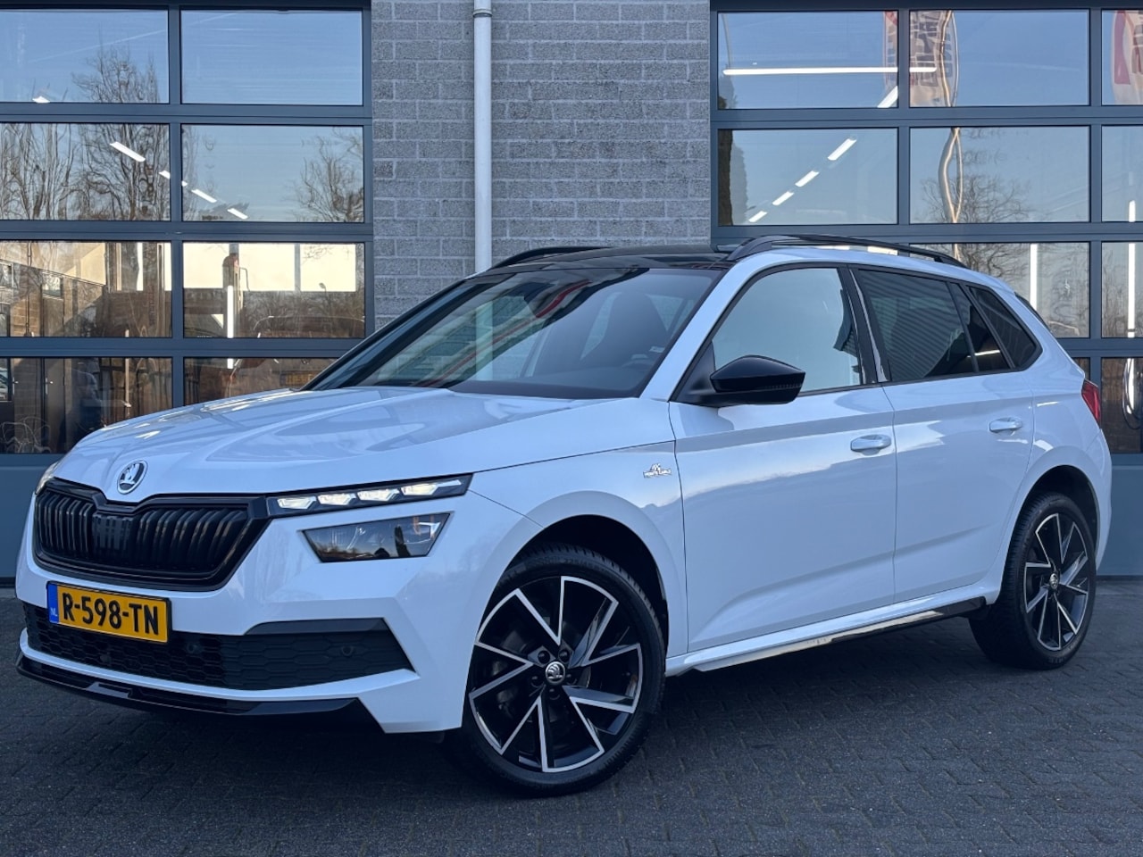 Skoda Kamiq - 1.5 TSI ACT Sport Business| MONTE CARLO|ELEK TREKHAAK | STOEL/STUUR VERWARMING| - AutoWereld.nl