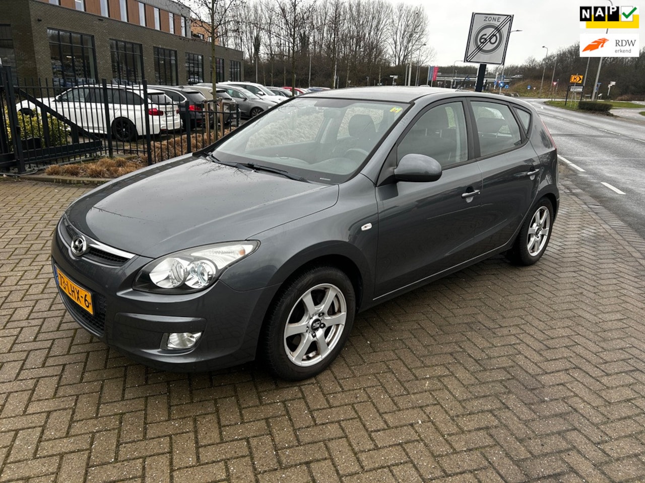 Hyundai i30 - 1.6i Dynamic 2010! Climatronic! - AutoWereld.nl