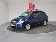 Skoda Fabia Combi - 1.6-16V Sprint, Automaat, Volledig onderhouden, Achteruitrijcamera, Cruise, Clima, Trekhaa