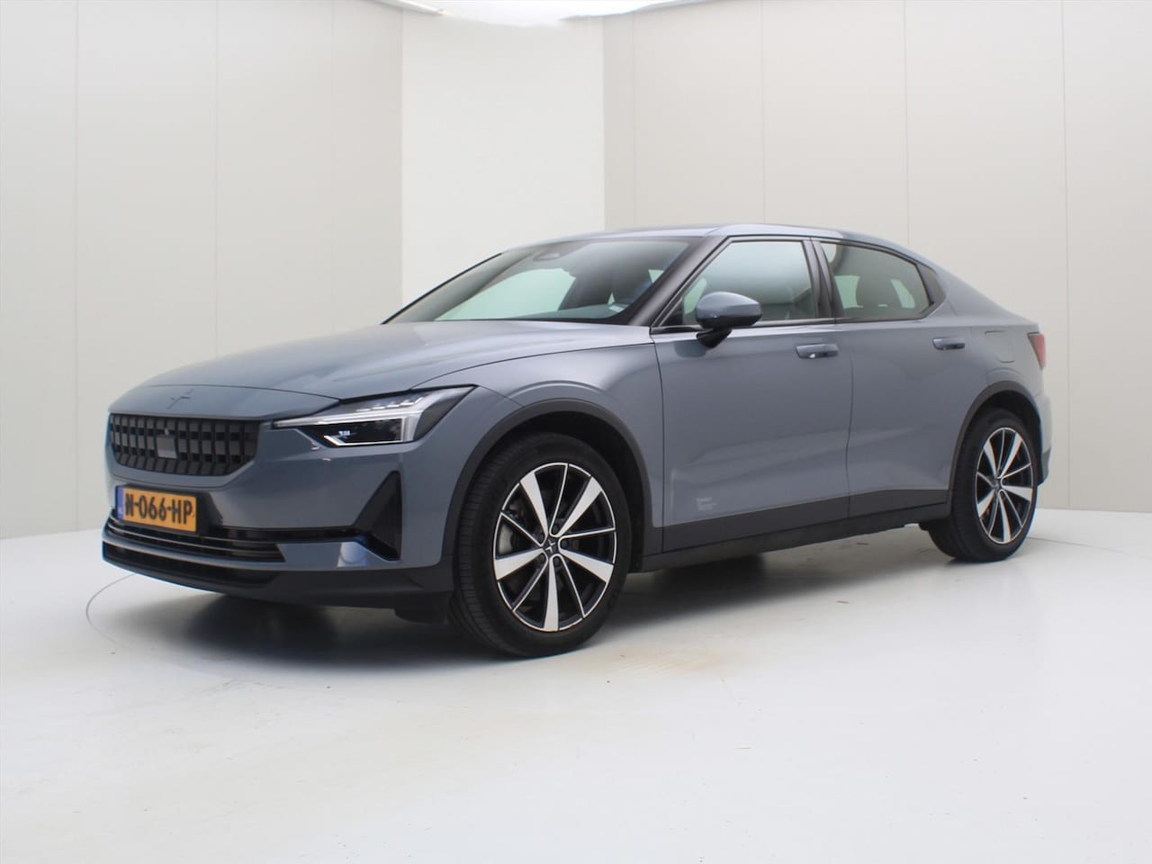 Polestar 2 - Long Range Single Motor 231pk 91% Soh [ TREKHAAK+CAMERA+19 INCH+560KM WLTP+STOELVERWARMING - AutoWereld.nl