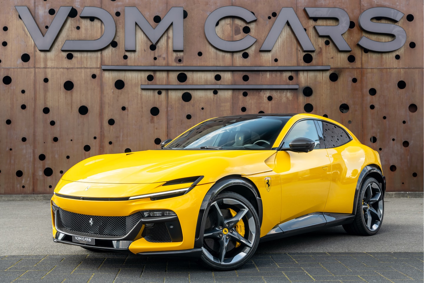 Ferrari Purosangue - 6.5 V12 | Vol Carbon | Massage stoelen | Giallo Modena | Painted Shields | - AutoWereld.nl