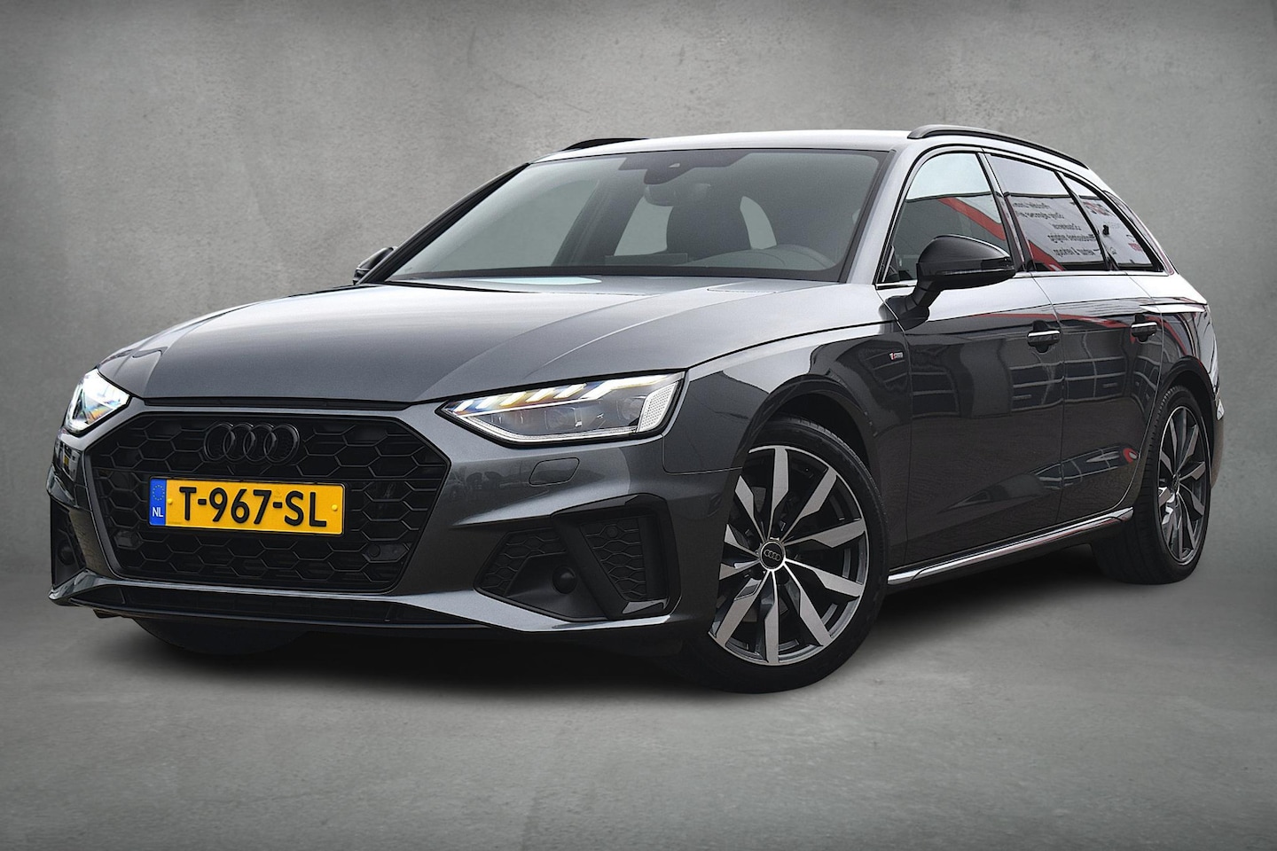 Audi A4 Avant - 35 TFSI S edition Competition | 2x S-Line | Matrix | Apple CarPlay | Half Leer - AutoWereld.nl