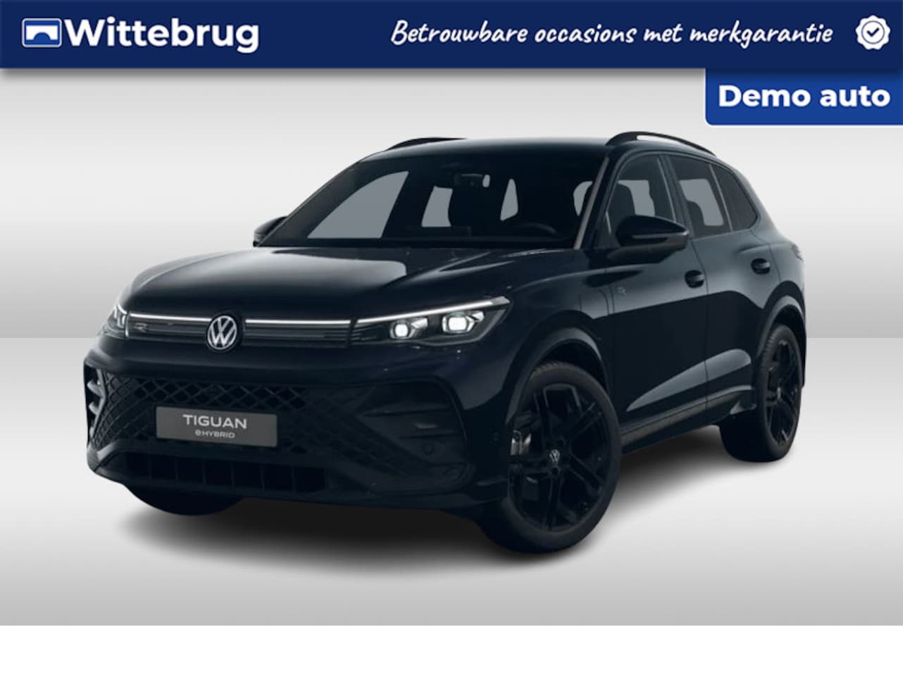 Volkswagen Tiguan - 1.5 eHybrid R-Line Edition DSG Automaat Trekhaak inklapbaar / Panoramaschuif-kanteldak / S - AutoWereld.nl