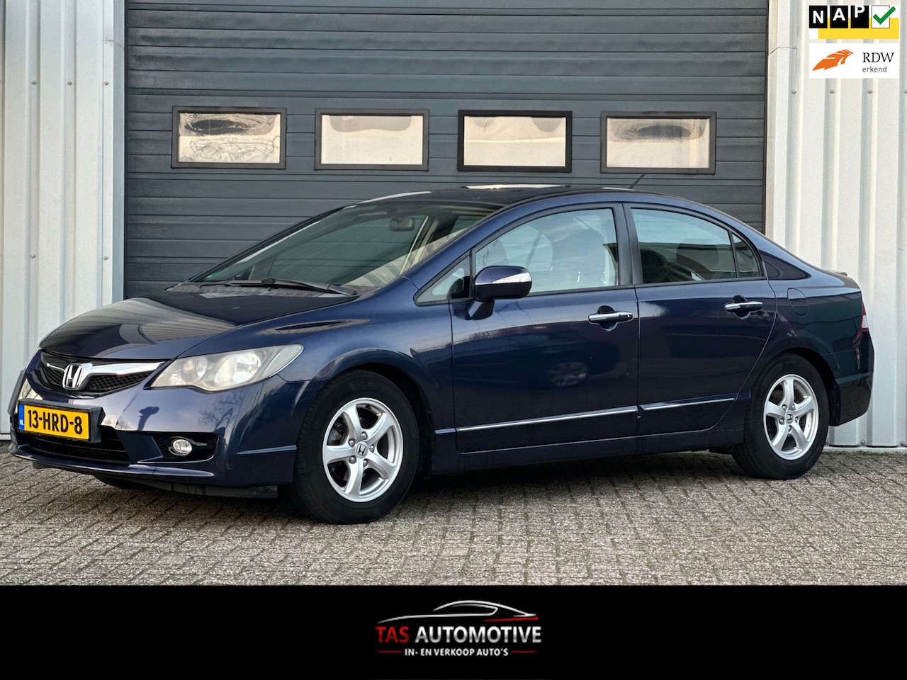 Honda Civic - 1.3 Hybrid CLIMA / PDC / NW APK / 2e EIGENAAR! - AutoWereld.nl