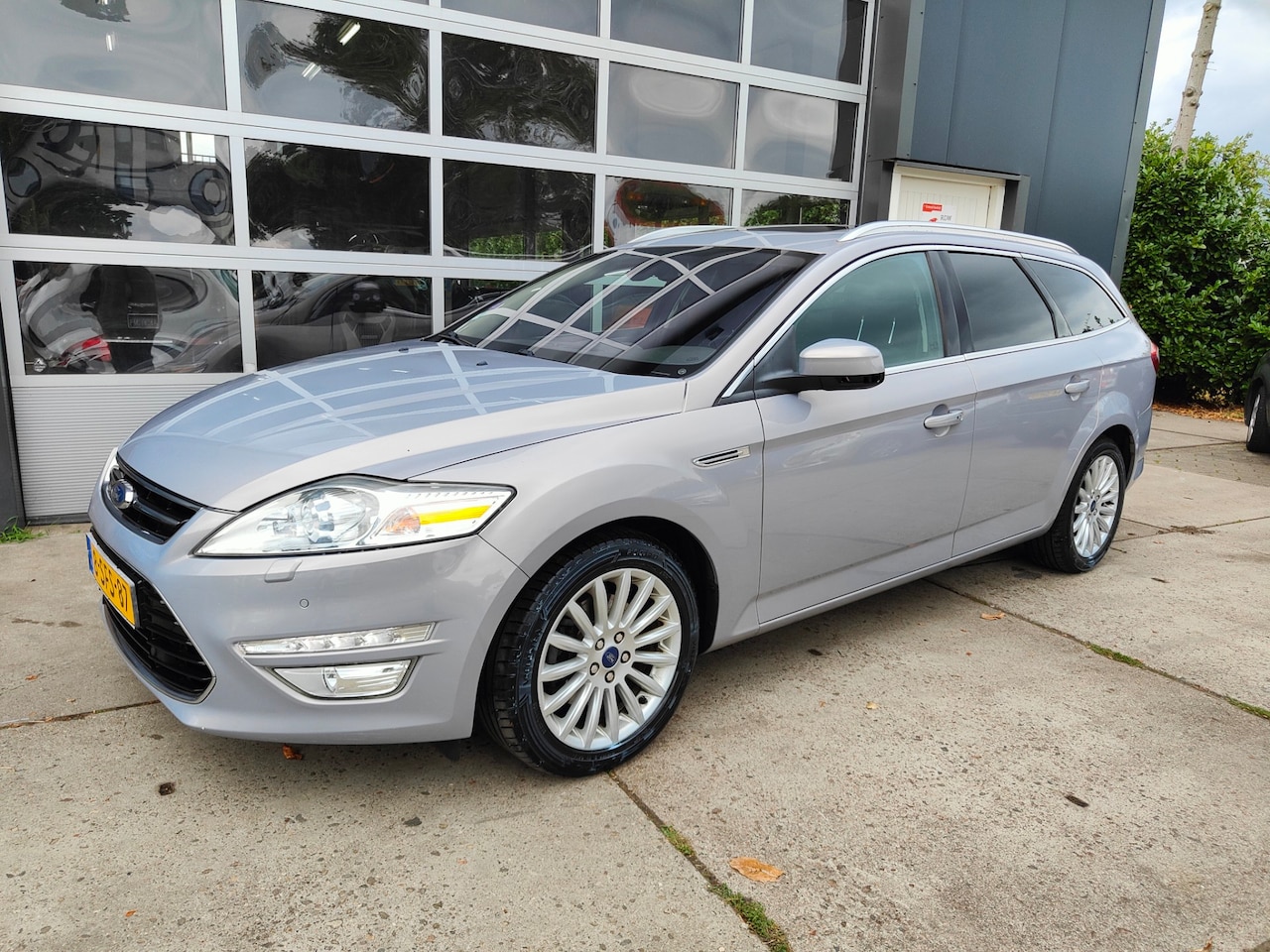 Ford Mondeo Wagon - 1.6 EcoBoost Platinum motor probleem! - AutoWereld.nl