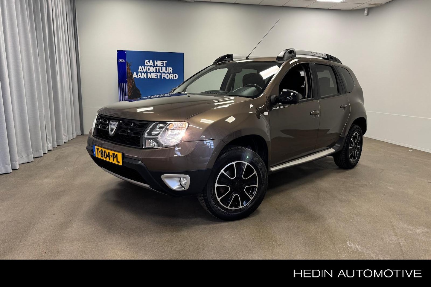 Dacia Duster - 1.2 TCe 4x2 Blackshadow | Trekhaak | Stoelverwarming | Navi | Camera - AutoWereld.nl