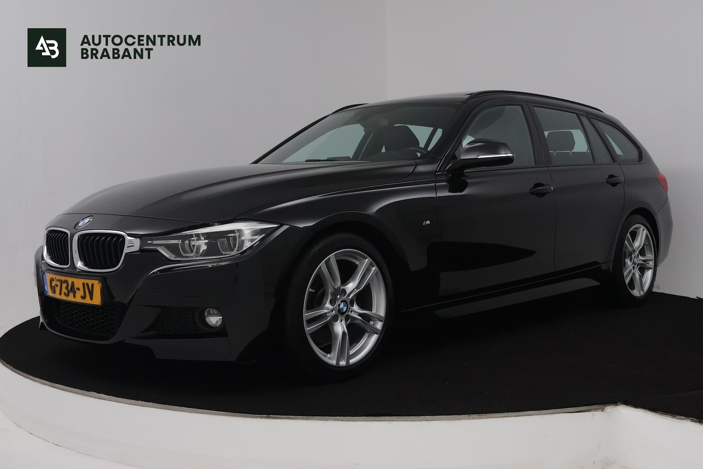 BMW 3-serie Touring - 330i High Executive (PANORAMADAK, STOELVERWARMING, LEER, NAVIGATIE, PARKEERSENSOREN) - AutoWereld.nl