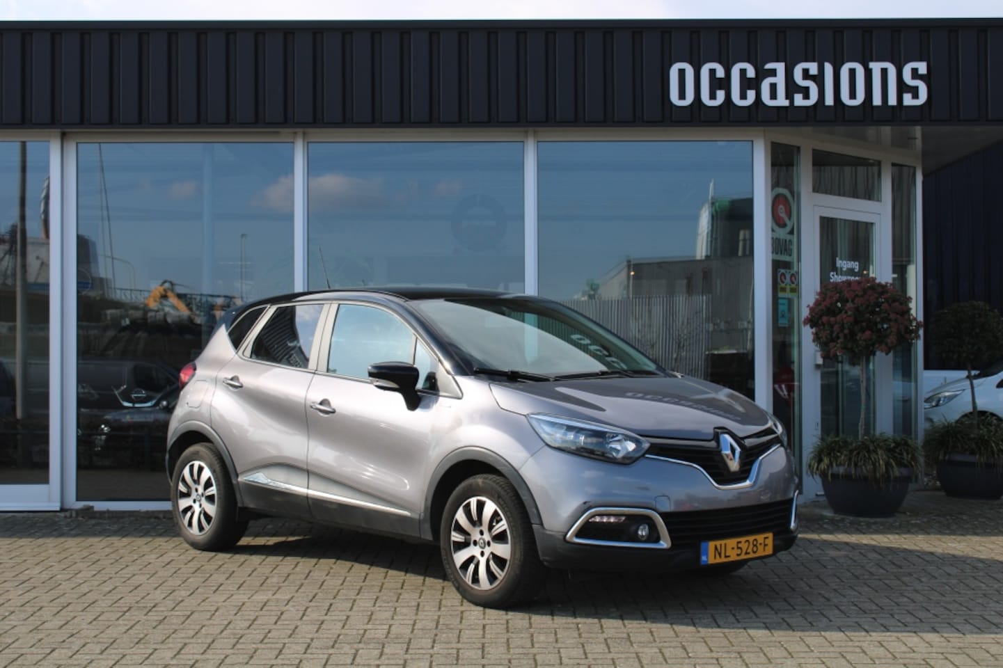 Renault Captur - 1.2 TCe Limited 1.2 TCe Limited - AutoWereld.nl