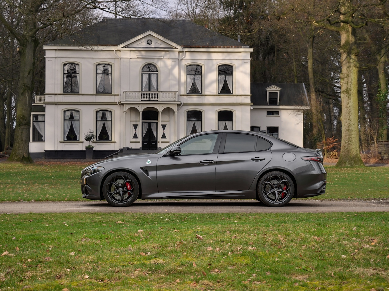 Alfa Romeo Giulia - 2.9 V6 Quadrifoglio MY25 | Harman/Kardon | Adapt. cruise | CarPlay - AutoWereld.nl