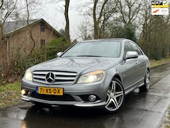 Mercedes-Benz C-klasse - 200 K Avantgarde | AMG- Pakket + Pano + Leder + Navi + Cruise + Automaat Nu € 5.975,