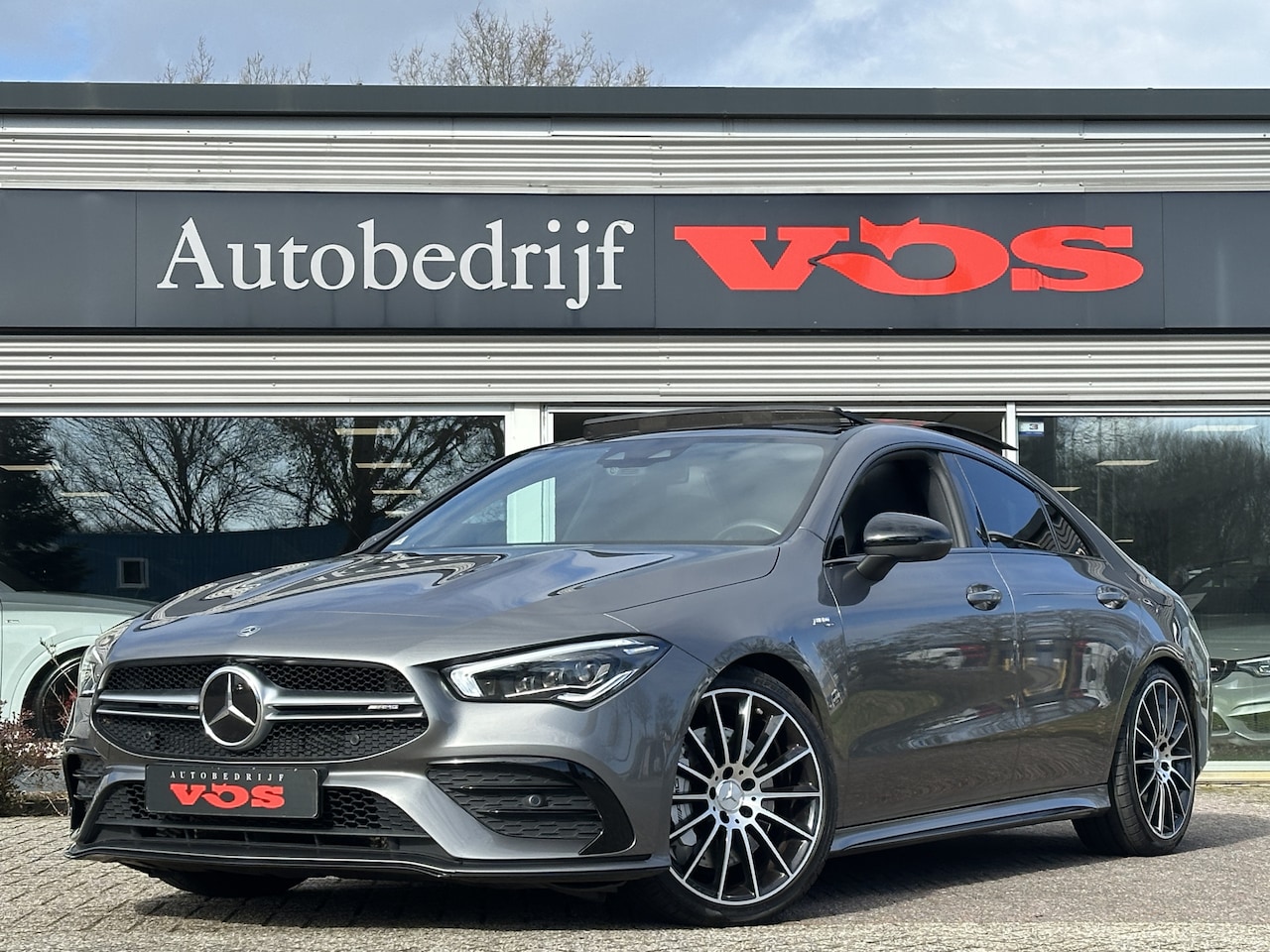 Mercedes-Benz CLA-Klasse - AMG 35 4MATIC | Panodak | Burmester | 360 camera | ACC | 306 pk - AutoWereld.nl
