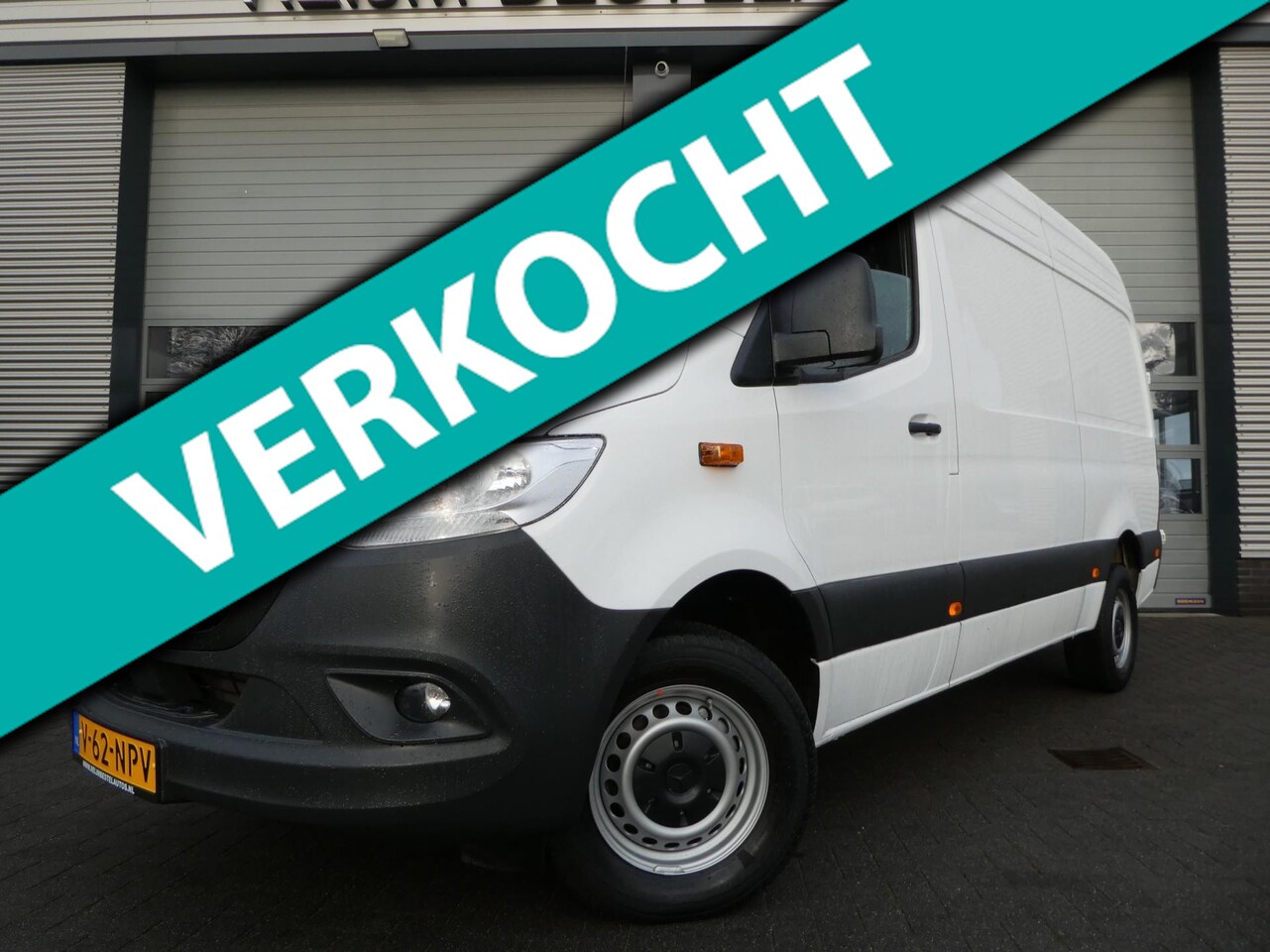 Mercedes-Benz Sprinter - 317 CDI L2H2, Automaat, Airco, M-BUX, Camera, Navigatie, 3-Zits. - AutoWereld.nl