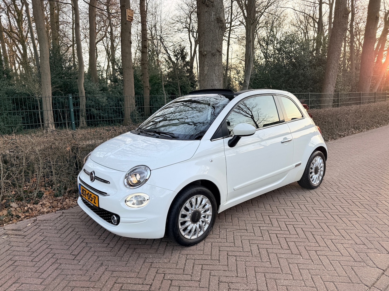 Fiat 500 - 1.0 Hybrid Lounge Cabrio Mooi uitvoering! 2020 - AutoWereld.nl