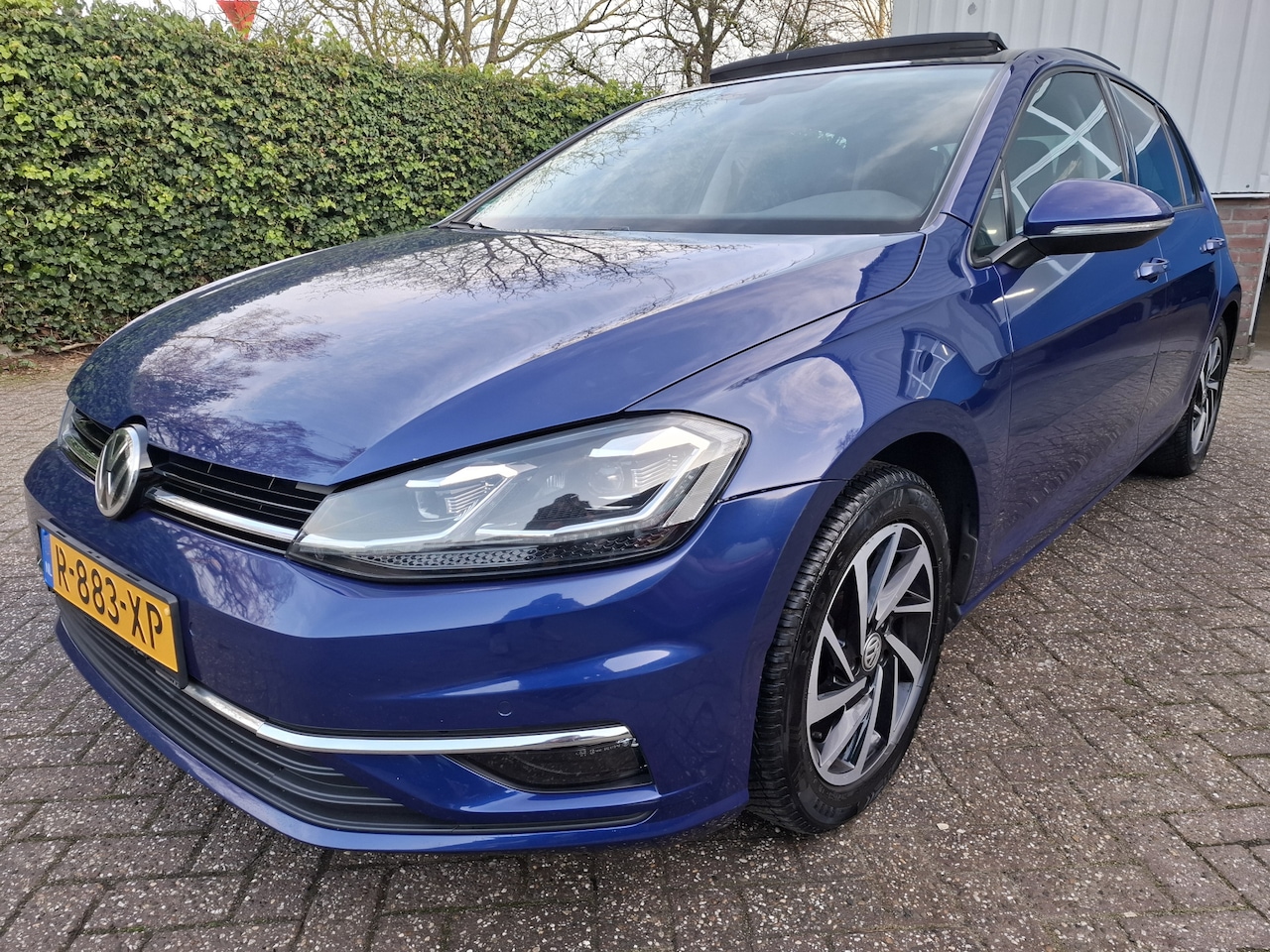 Volkswagen Golf - 1.5 TSI PANODAK/CLIMAT/ADAPTIVE CRUISE/NAVI/LED 130PK - AutoWereld.nl