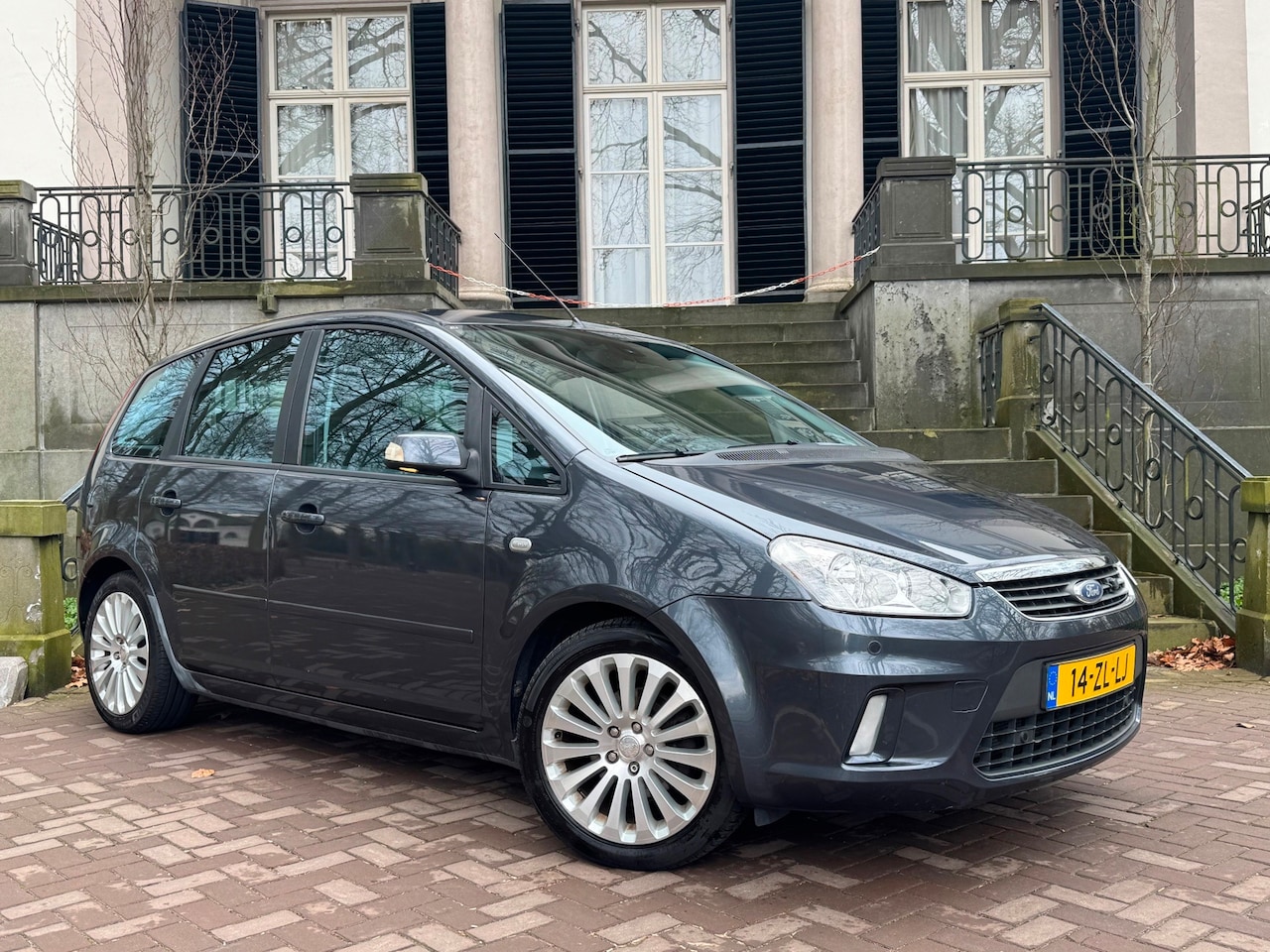 Ford C-Max - 1.8-16V Titanium Flexifuel Climate Cruise Ctr Pdc Trekhaak Lmv - AutoWereld.nl