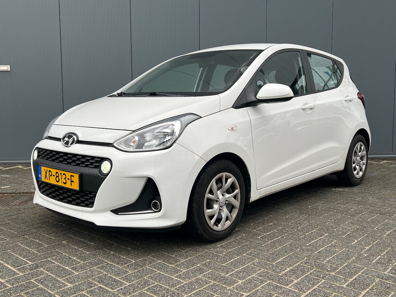 Hyundai i10 - 1.0i 66pk Comfort | Airco | Bestuurdersstoel in hoogt everstelbaar | Boorcomputer | Blueto - AutoWereld.nl