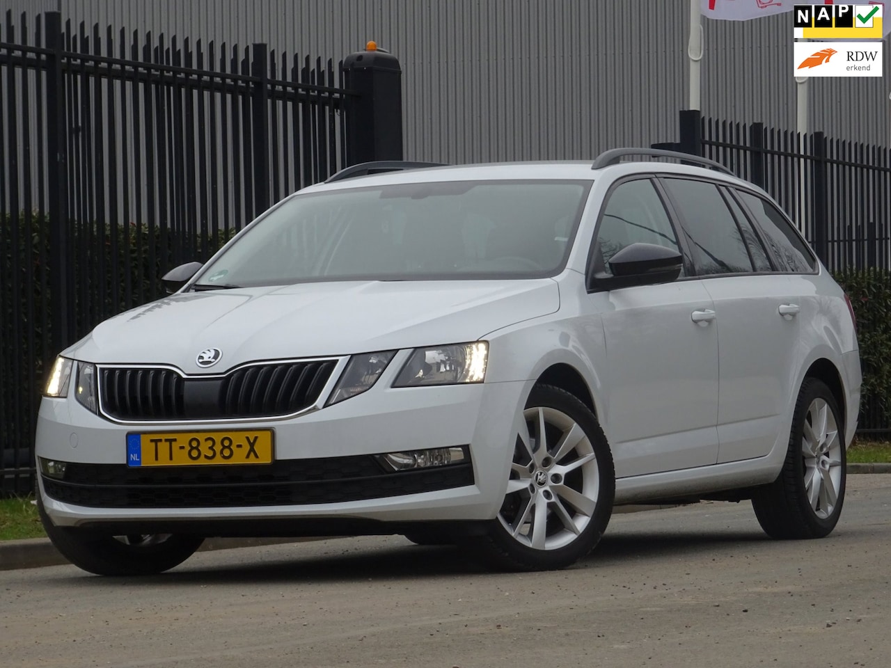 Skoda Octavia Combi - 1.0 TSI Greentech NAP/NAVI/LED/PDC/APK - AutoWereld.nl