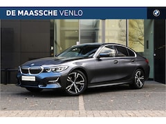 BMW 3-serie - 320i Luxury Line Automaat / Achteruitrijcamera / LED / Stoelverwarming / Live Cockpit Plus