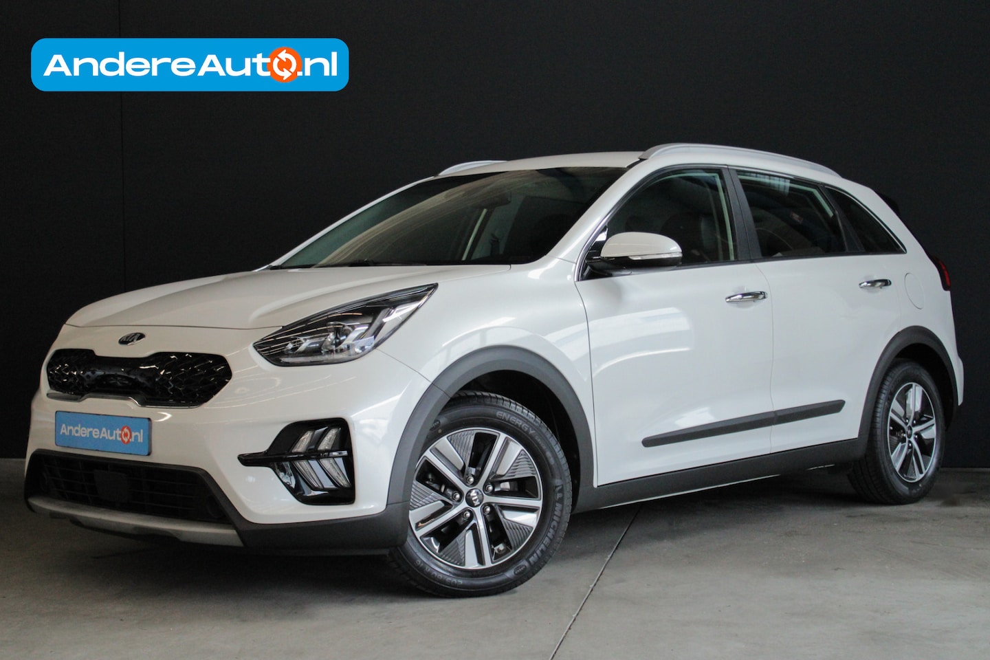 Kia Niro - 1.6 GDi Hybrid DynamicLine |trekhaak|stoel/stuurverwarming|dealer onderhouden| - AutoWereld.nl