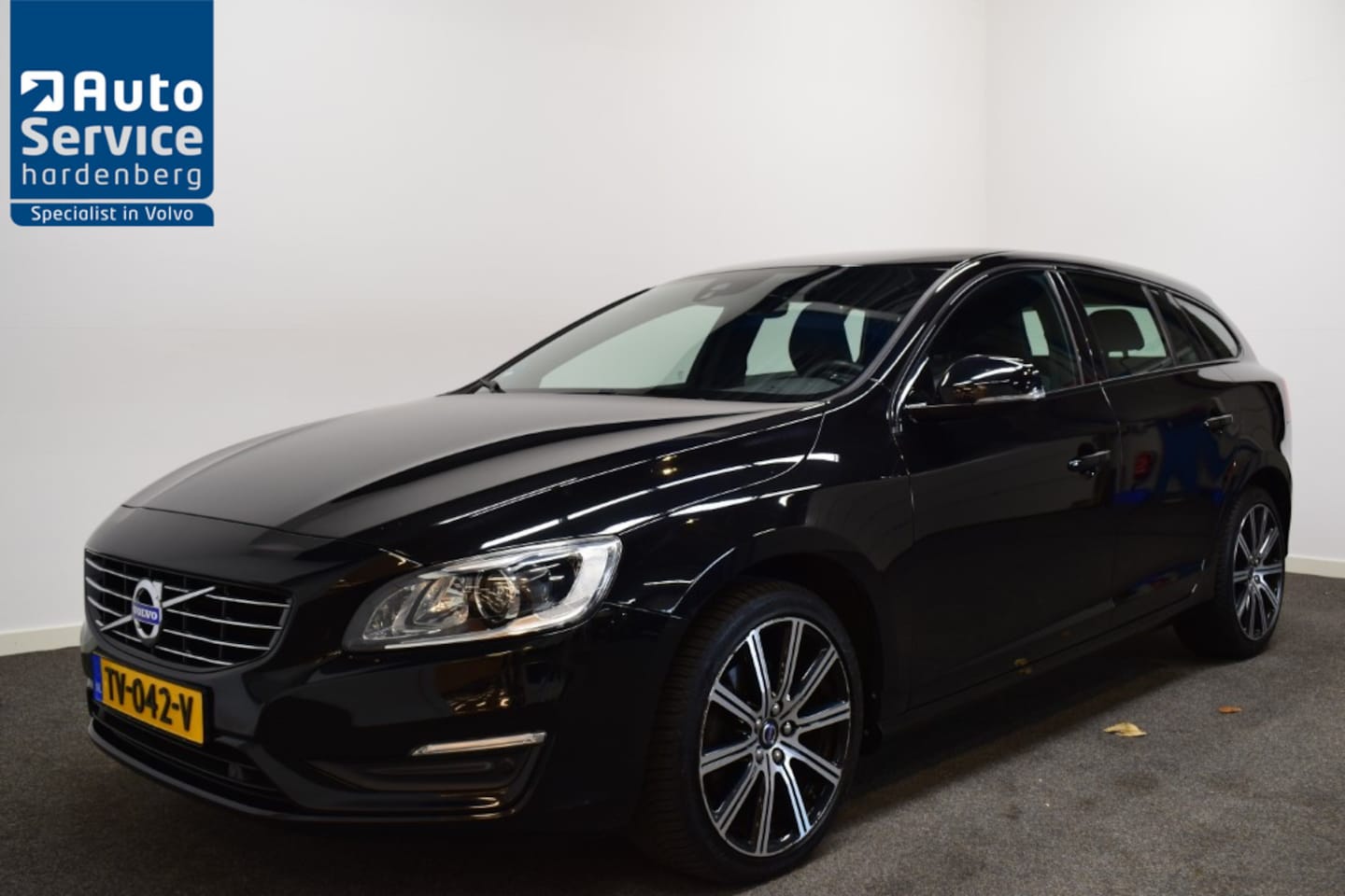Volvo V60 - 2.0 T3 153pk Polar+ Leer/ Stoelverw./ Xenon/ PDC v+a - AutoWereld.nl