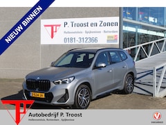 BMW X1 - xDrive25e Orig NL auto/Dealeronderhouden/Sfeerverlichting/Apple carplay/Navigatie/Achterui