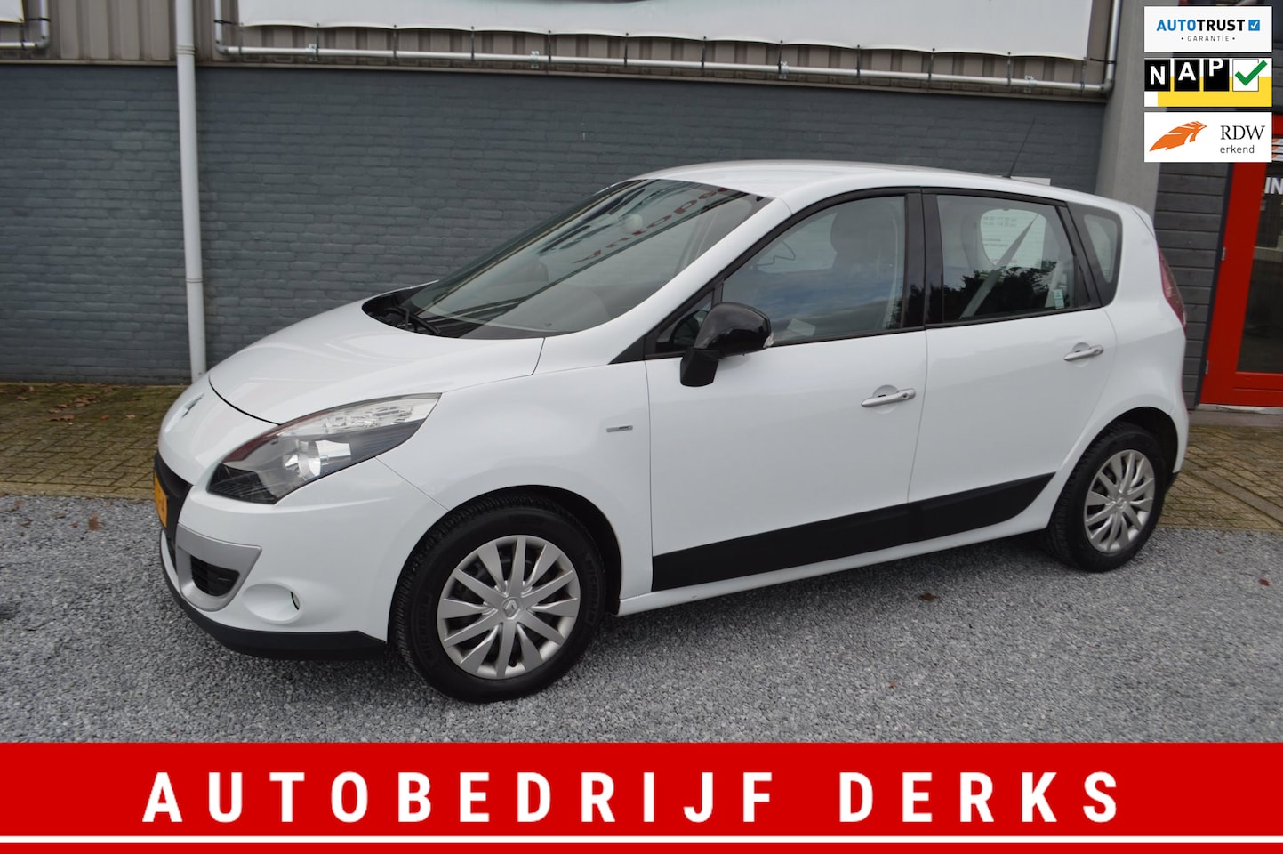 Renault Scénic - 1.4 TCe Bose Airco Navi Bose 5Drs PDC Nieuwstaat - AutoWereld.nl