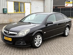 Opel Vectra GTS - 1.8 I 16V 140 PK Bj 2008 Executive 2e Eig Ecc Airco Navi Leder Xenon Cruise Control Pdc El