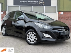 Hyundai i30 Wagon - 1.4/AIRCO/PARKS/CRUISE/APK