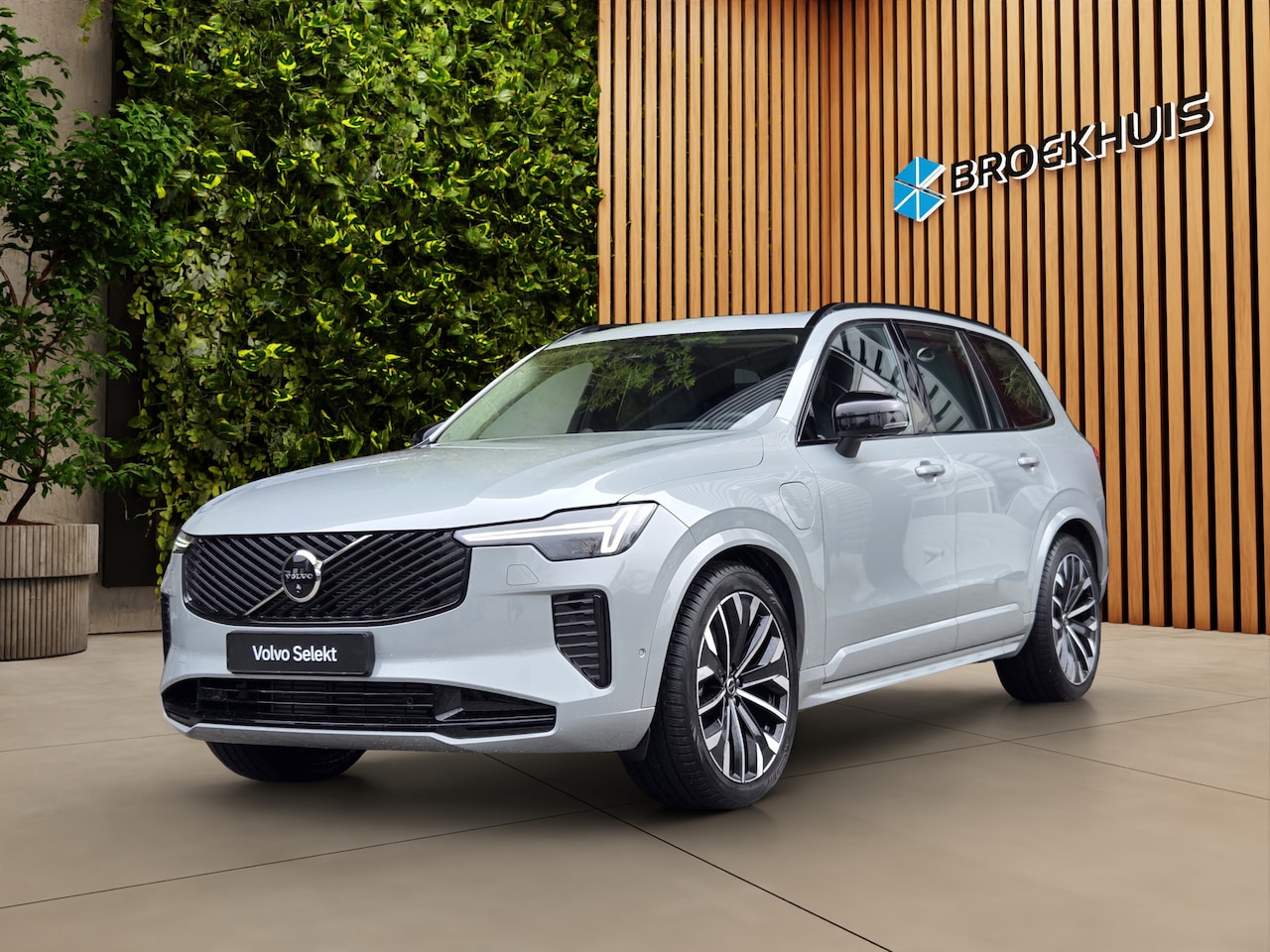 Volvo XC90 - 2.0 T8 Plug-in hybrid AWD Ultra Dark | Trekhaak | 360 Camera | Panoramadak | Harman/Kardon - AutoWereld.nl