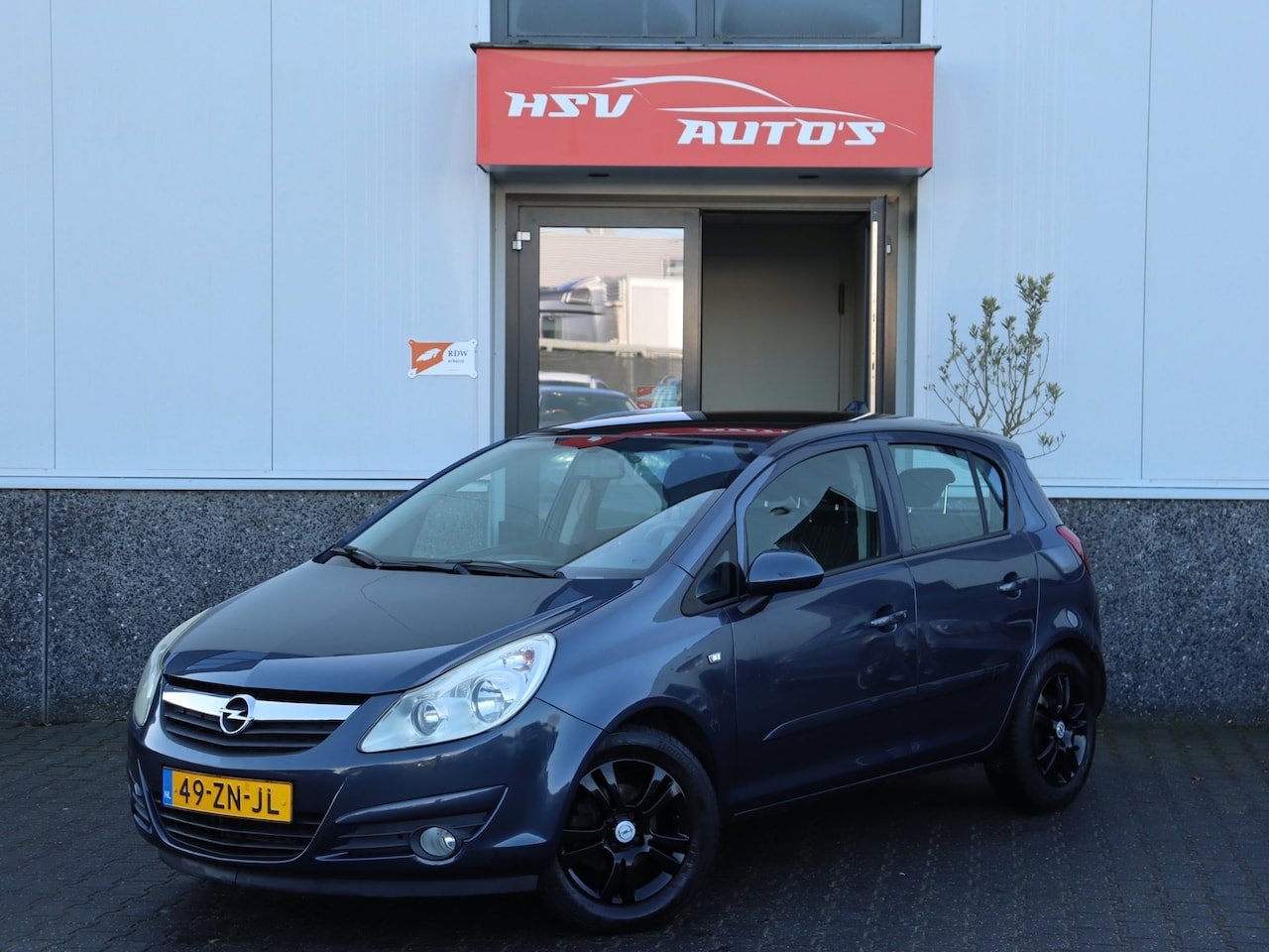 Opel Corsa - 1.4-16V Enjoy airco LM 4-deurs org NL - AutoWereld.nl