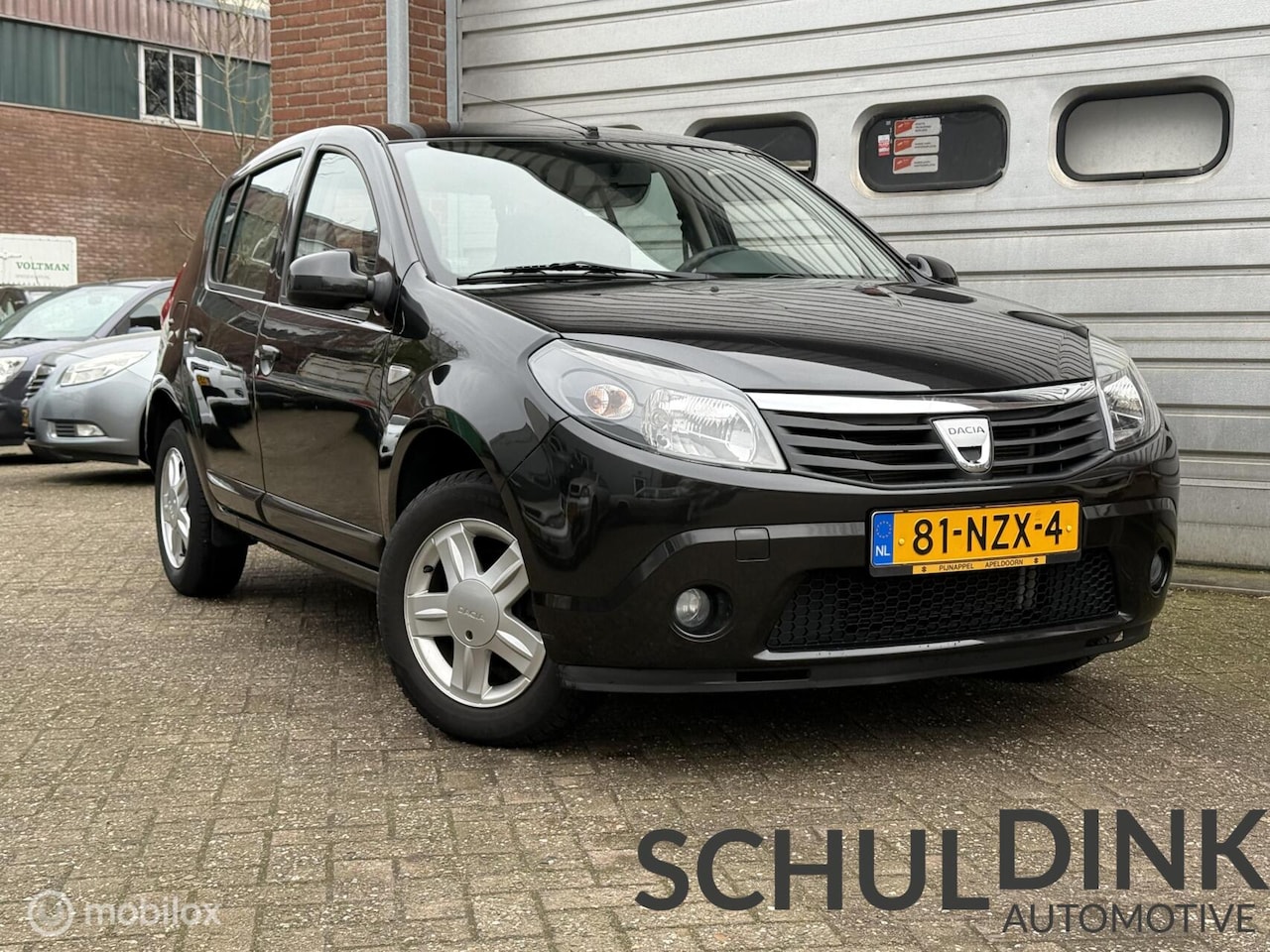 Dacia Sandero - 1.2 Blackline AIRCO|122.000KM|ELEKTRISCHE RAMEN - AutoWereld.nl