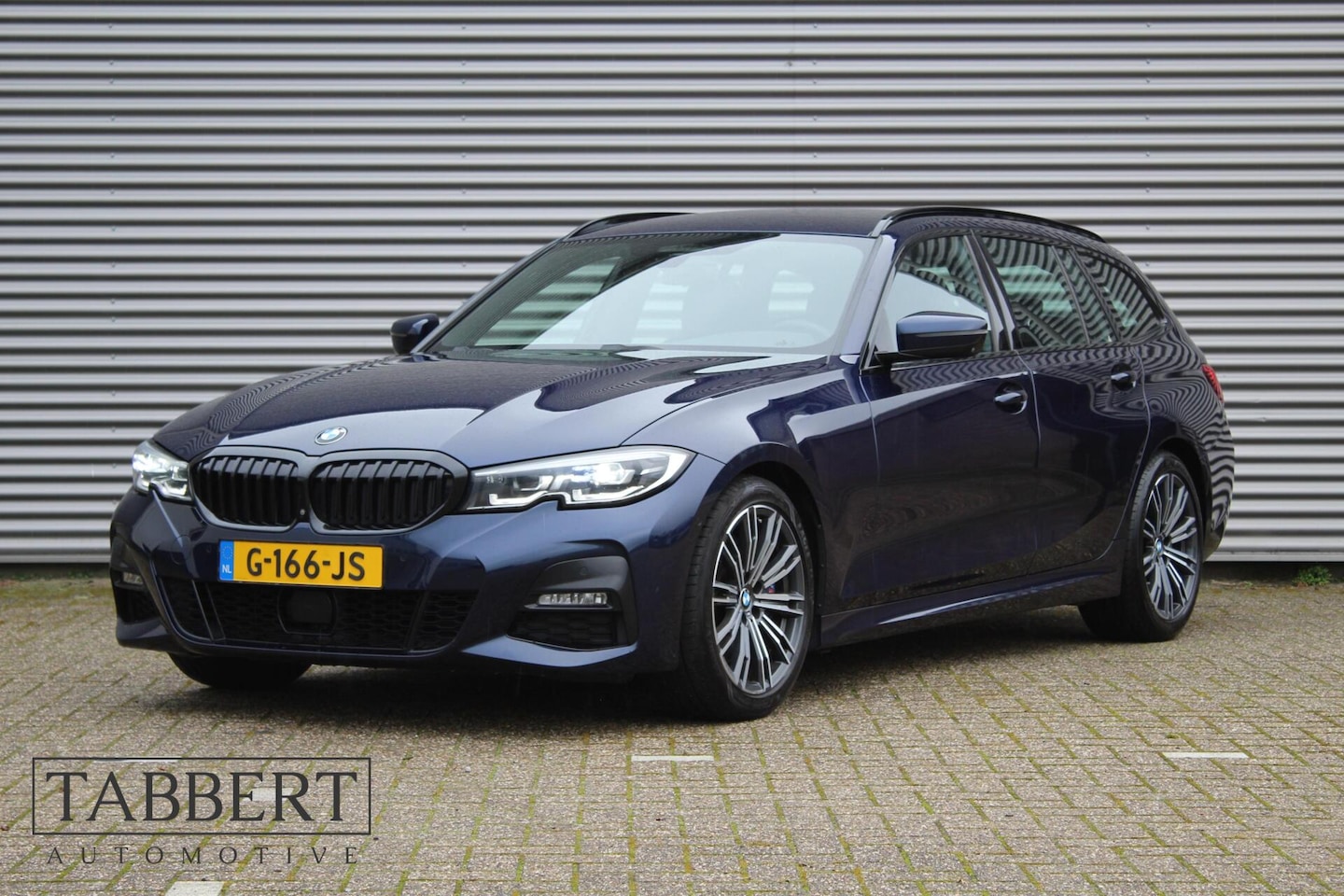 BMW 3-serie Touring - 330i Introduction High Executive Edition 330i Introduction High Executive Edition - AutoWereld.nl