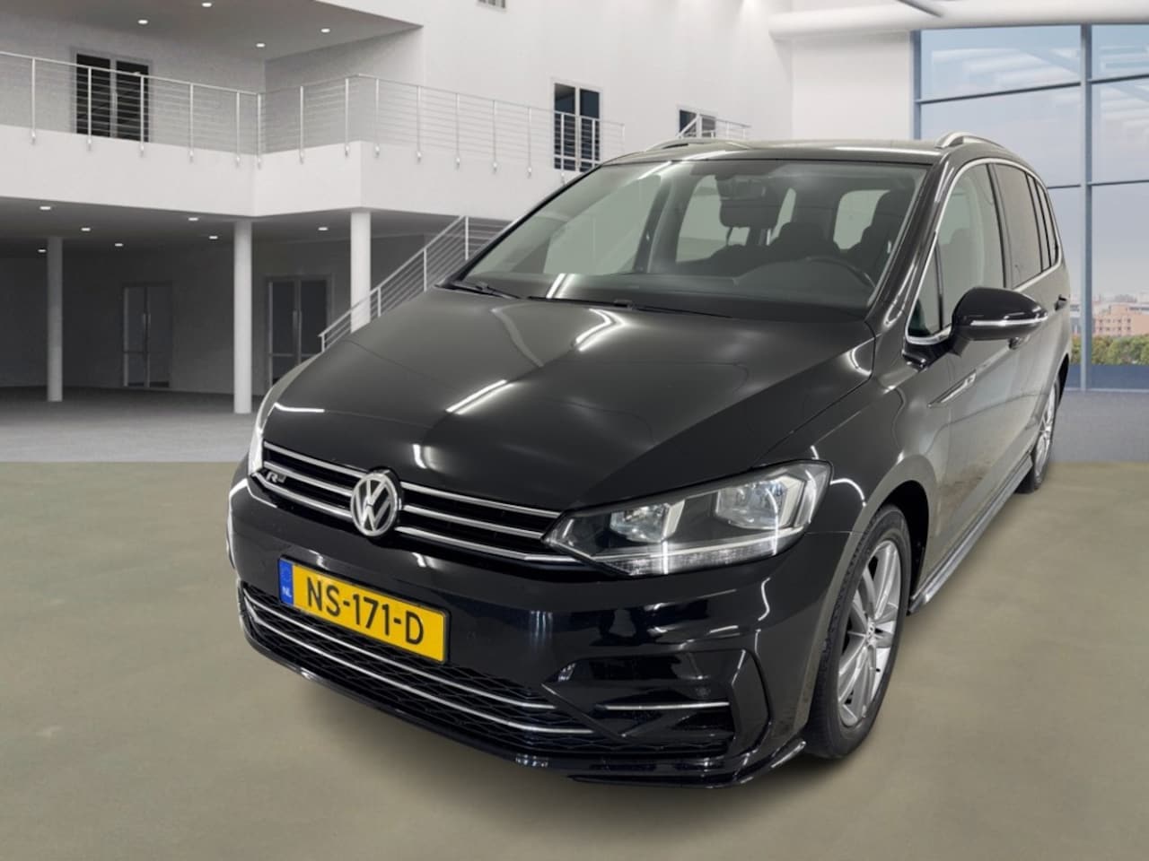 Volkswagen Touran - 1.4 TSI Highline Business R-Line Wordt Verwacht - AutoWereld.nl