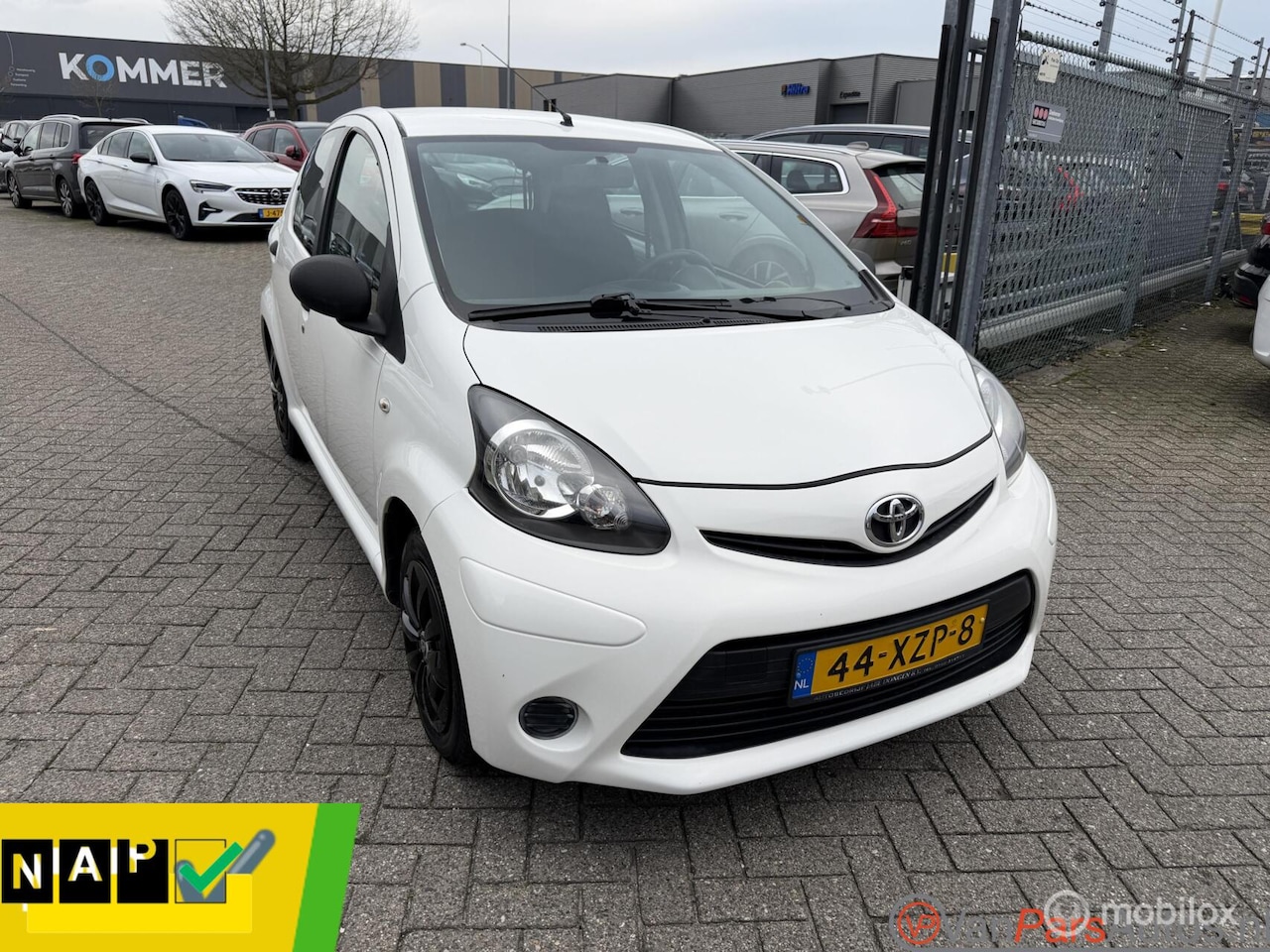 Toyota Aygo - 1.0 VVT-i Access 1.0 VVT-i Access,5drs,2de eigenaar! - AutoWereld.nl