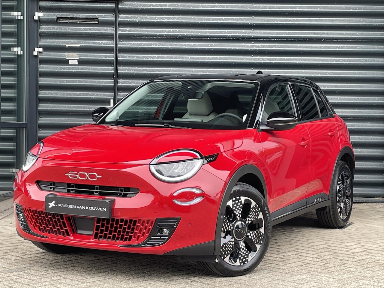 Fiat 600e - La Prima 54 kWh Voorraad Leverbaar/ JVK Almere - AutoWereld.nl