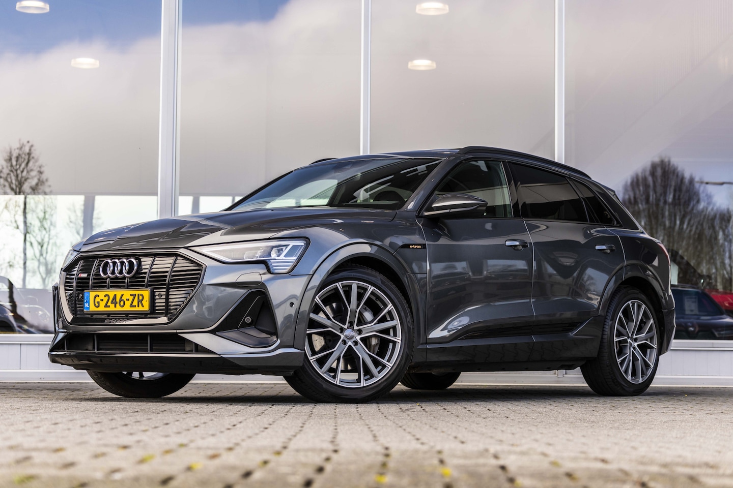 Audi e-tron - e-tron 50 quattro S edition Black | Pano | Memory - AutoWereld.nl
