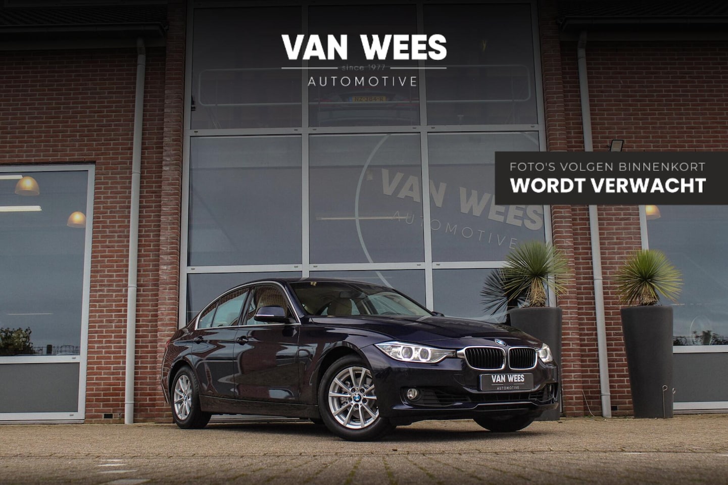 BMW 3-serie - 320i Upgrade Edition | 1e eigenaar | NL auto | Sportstuur | Cruise control | Leer | PDC | - AutoWereld.nl